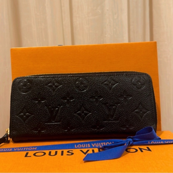 Louis Vuitton Handbags - 💯% Authentic Louis Vuitton Empreinte Clemence Wallet✨